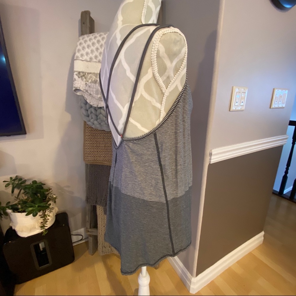 Lululemon strappy tank - Picture 3 of 4